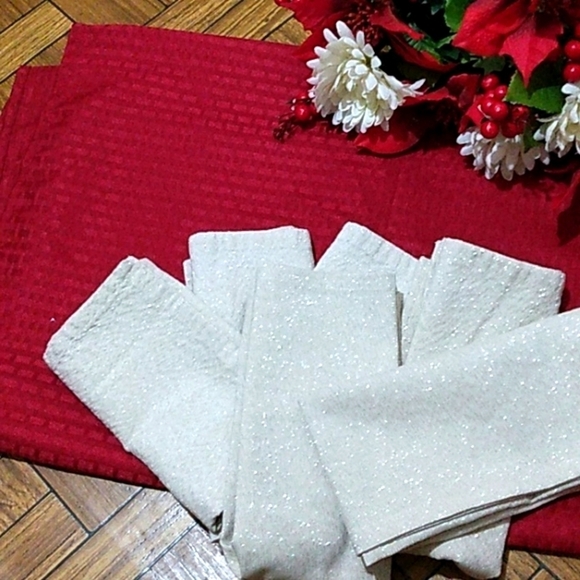 Tablecloth & 6 napkins 60 x 102 - Picture 1 of 7